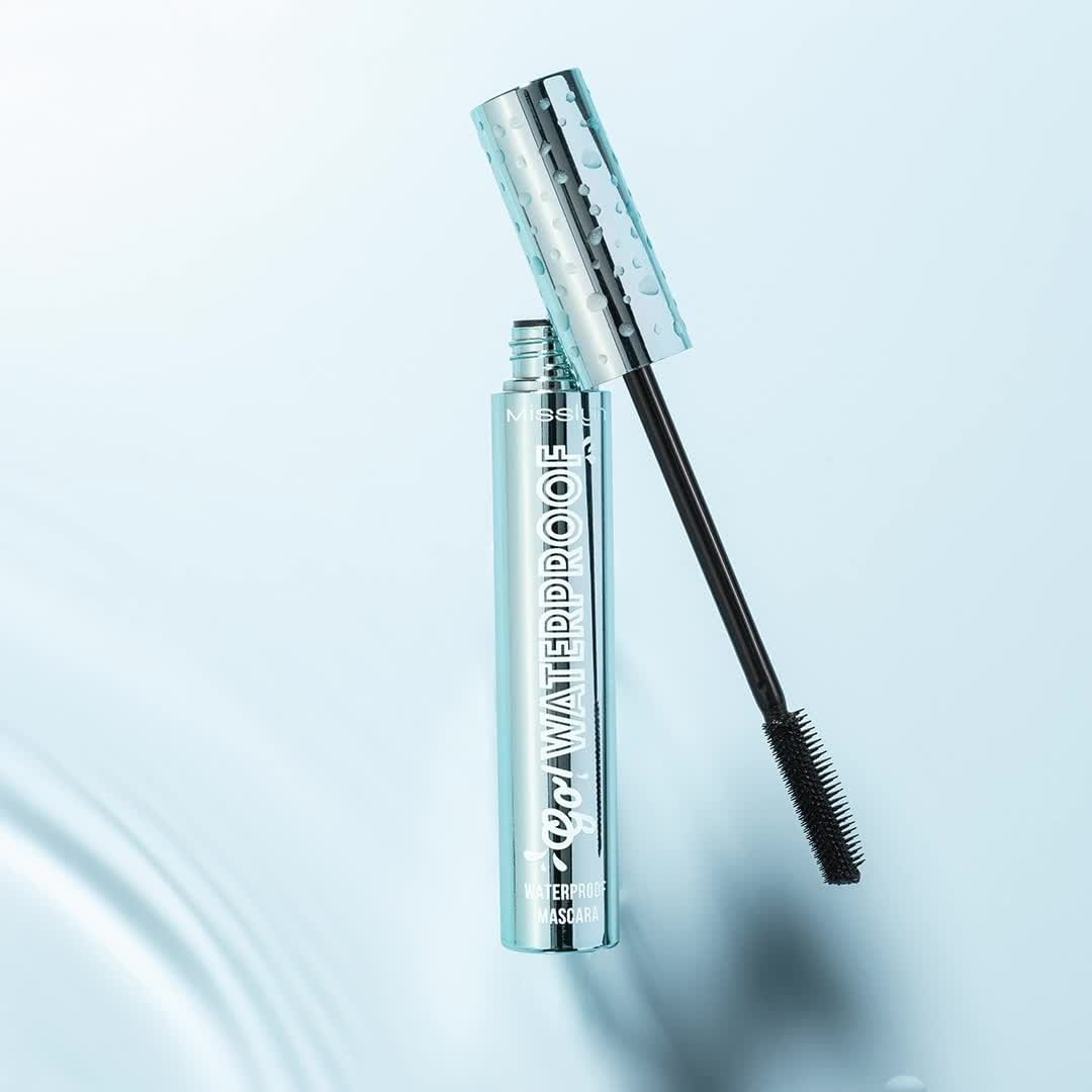 MISSLYN - Our Go Waterproof Mascara conjures up 100% dramatic volume for your eyelashes! 😍⠀⠀⠀⠀⠀⠀⠀⠀⠀
⠀⠀⠀⠀⠀⠀⠀⠀⠀
#misslyn #misslyncosmetics #popupyourmakeup #summervibes #mascara #waterproofmascara #summ...