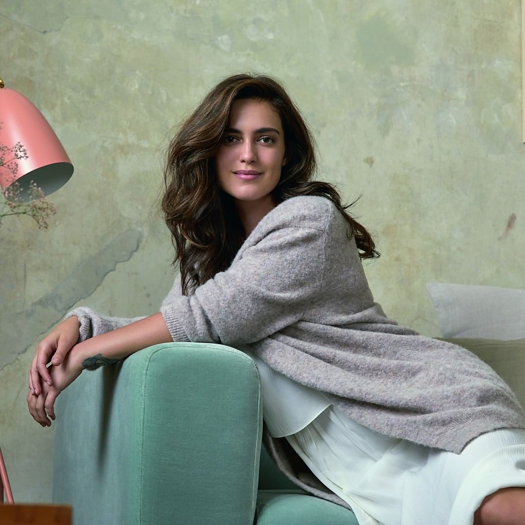 Schwarzkopf Professional - Beige rules! This is true colour as
close to natural as you can get –
have you tried the new #betbh
shades from our Natural Beige
Collection yet?
#haircolour #haircare #hai... Schwarzkopf Professional - Beige rules! This is true colour as
close to natural as you can get –
have you tried the new #betbh
shades from our Natural Beige
Collection yet?
#haircolour #haircare #hai...