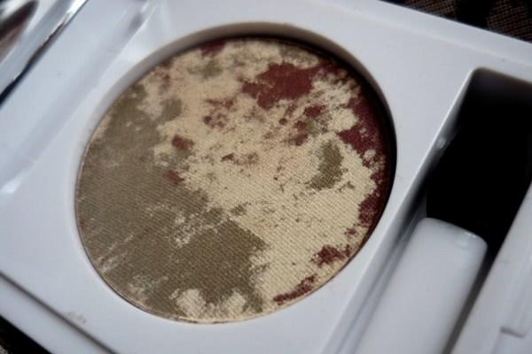 Poetea: Volcano eyeshadow 5106