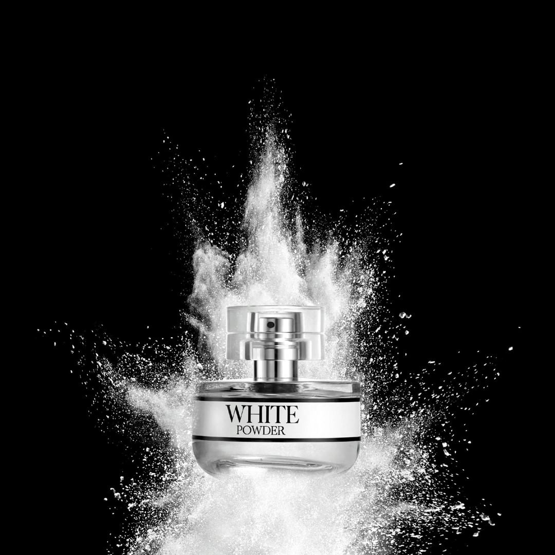 קרליין | Careline - שילוב תווים רעננים של הדרים ירוקים עם חמימות ממכרת של פטצ'ולי 🌹
#CarelineOnline #CarelineIsrael #powder_perfume #whitepowde
💋@omerasaf
📷@tal.az
.
.
#white_powder_perfume #blackpowd...