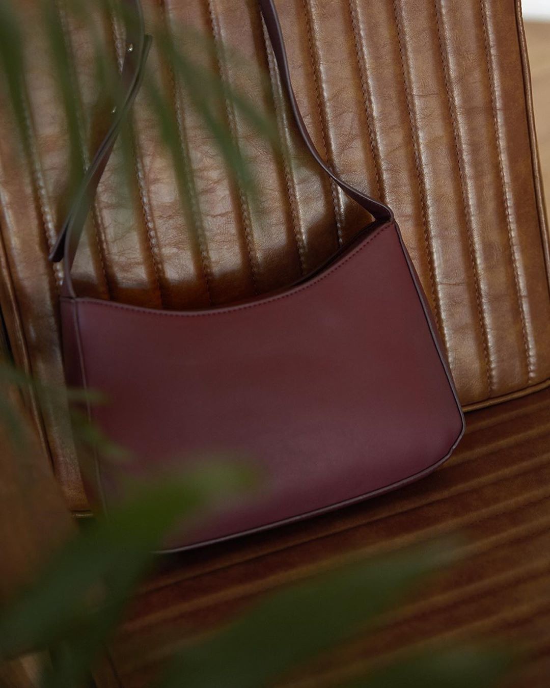 ZARINA женская одежда - От чувственного алого до благородного антрацитового: в этом сезоне аксессуары глубоких богатых оттенков – остромодная тенденция🖤
⠀
Для гармоничного образа выбирайте одежду таки... ZARINA женская одежда - От чувственного алого до благородного антрацитового: в этом сезоне аксессуары глубоких богатых оттенков – остромодная тенденция🖤
⠀
Для гармоничного образа выбирайте одежду таки...