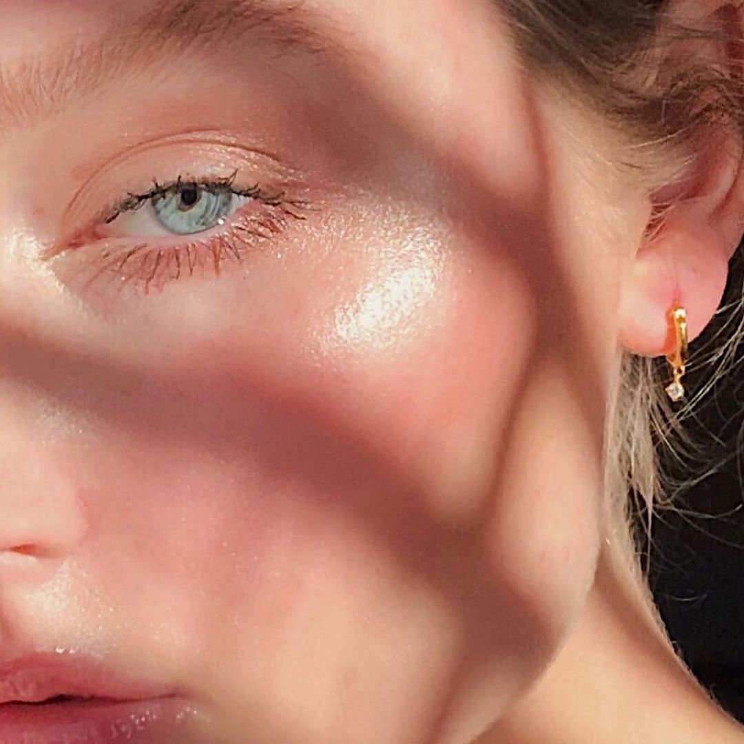 3LAB - Get beautiful, glowing skin just like Emma that has been using our “M” Cream and “M” Eye Brightening Serum. Your skin will thank you!

Repost @emmabrahamson ✨✨