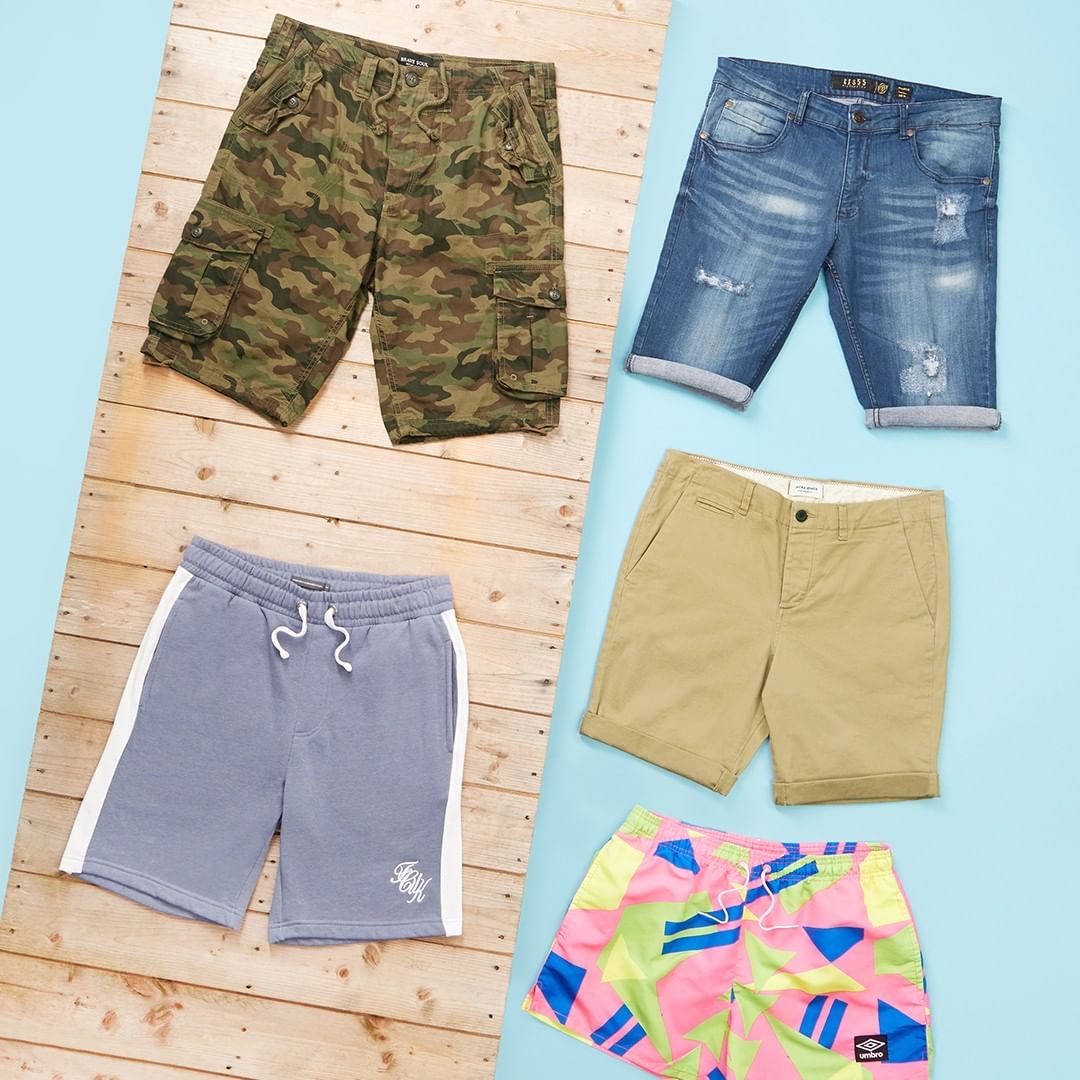 MandM Direct - Whatever the occasion we've got the perfect pair of bargain shorts! Prices start from £11.99

#mandmdirect #bigbrandslowprices #shorts