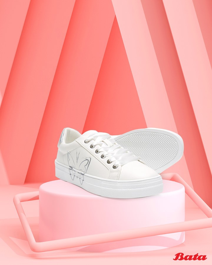 Bata Brands - Bright, white tennis shoes are one of this year’s biggest trends. Why not add a touch of art to the blank canvas? 
.
.
.
.
.

#BataShoes #TennisShoes #ShoesAddict #Stylish #Shoes #ShoesL...