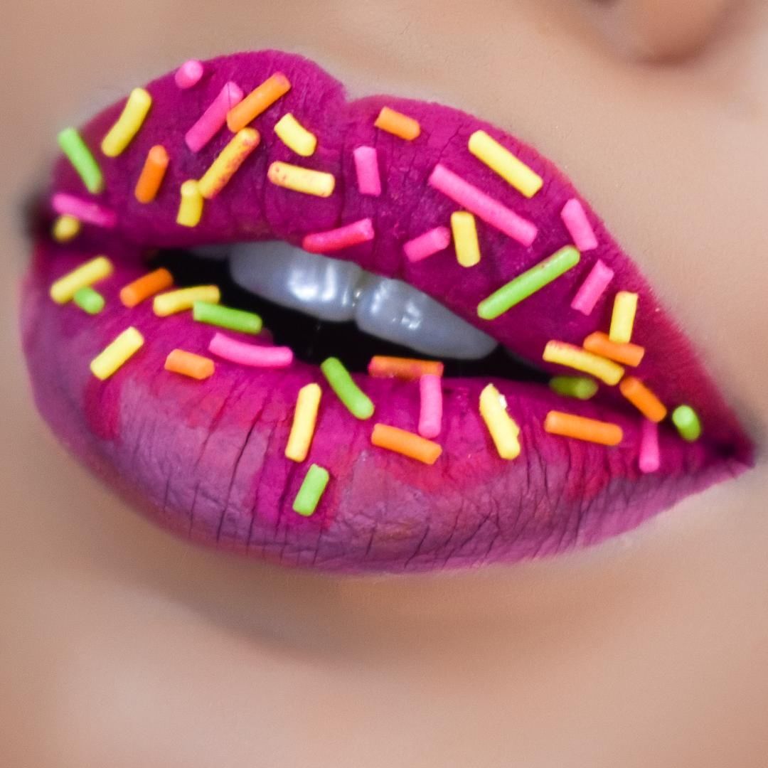 SUGAR Cosmetics - Mood for some sprinkles! ⁠
In frame: @jinalrana03⁠
⁠
Products used:⁠
💖 Matte As Hell Crayon Lipstick 02 Mary Poppins ⁠
💖 Smudge Me Not Liquid Lipstick 09 Suave Mauve⁠
.⁠
.⁠
💥 Tap to...