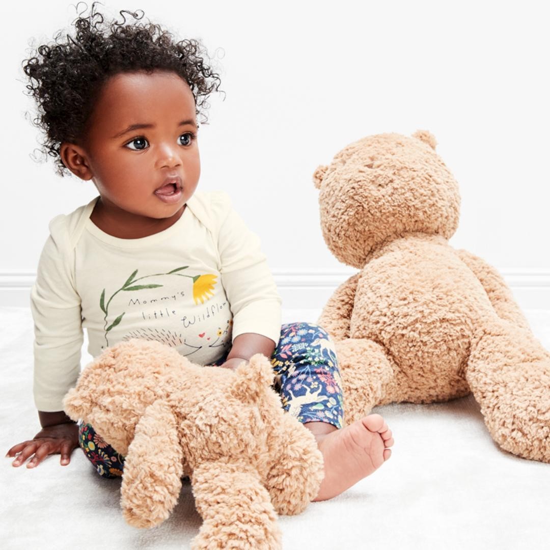 Gap Middle East - Super soft essentials made with 100% organically-grown cotton for your little ones 🧸Shop this season's collection for Baby online and in store.