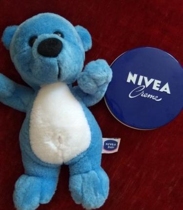 Универсальный увлажняющий крем NIVEA Creme фото