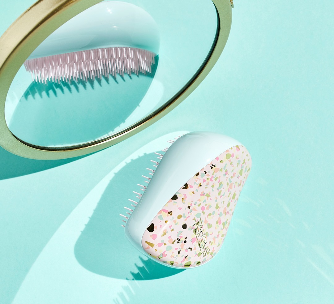 Tangle Teezer Hairbrush - Can you really be a fashion ICON without our Terrazo Compact Styler hairbrush in your bag?  #PowersInTheTeeth