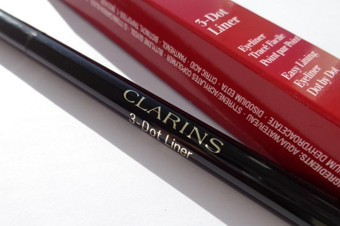 Clarins 3 dot liner. Кларанс подводка 3д. Подводка жидкая кларанс. Кларанс подводка для глаз трезубец.