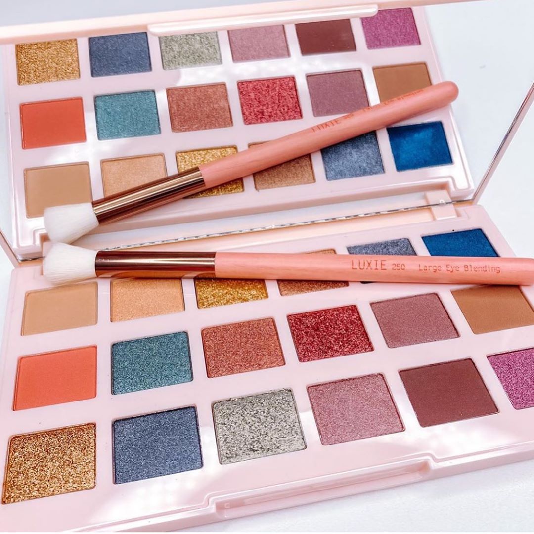 Ciaté London - Who’s been loving our #newengland palette in this months #boxycharm ? 👇 #ciatelondon