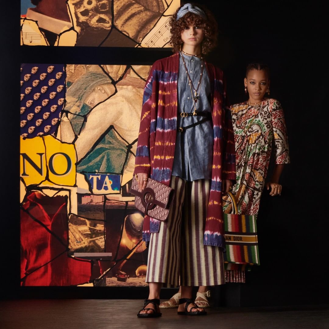 Dior Official - Past and present, influences and uses overlap and become one for #DiorSS21, in a reflection of the show set's spectacular scenography featuring a collage installation by Italian artist...