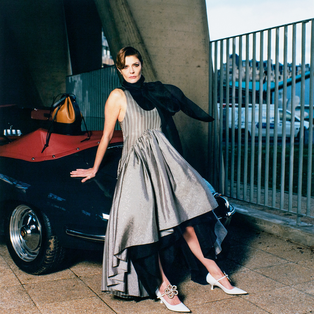 LOEWE - The LOEWE FW20 Women's publication.
 
Photographed by Japanese artist, Fumiko Imano, the new publication tells the story of Chiara Mastroianni pulling up to Paris’ Maison de l’UNESCO in a clas...