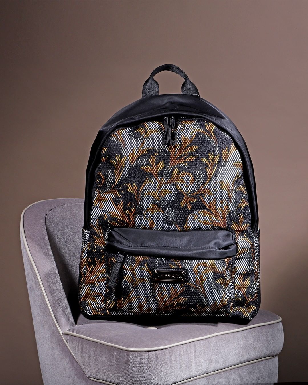 BAMBINIFASHION.COM - Name 3 items that you would put inside this backpack? Get the Versace backpack before it's sold out! 
-
-
-
-

#versacebackpack #bambinifashion #backtoschooloutfit #backtoschool #...