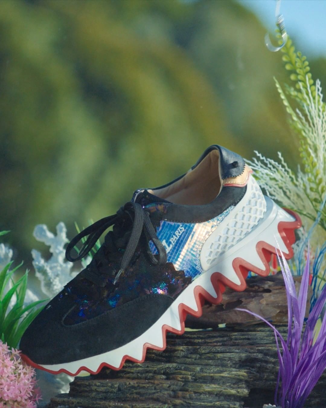 Christian Louboutin - Get hooked on #ChristianLouboutin's brand new #Loubishark sneaker.
Video by @Felix_Cooper