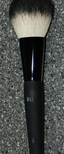 Инструмент для макияжа Бренд № 1 Professional Natural Brush Кисть для пудры из натурального козьего ворса № 123