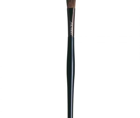 Кисть для теней Shiseido Eye Shadow Brush M