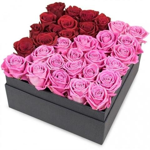 Букет в коробке с розами "Гармония"